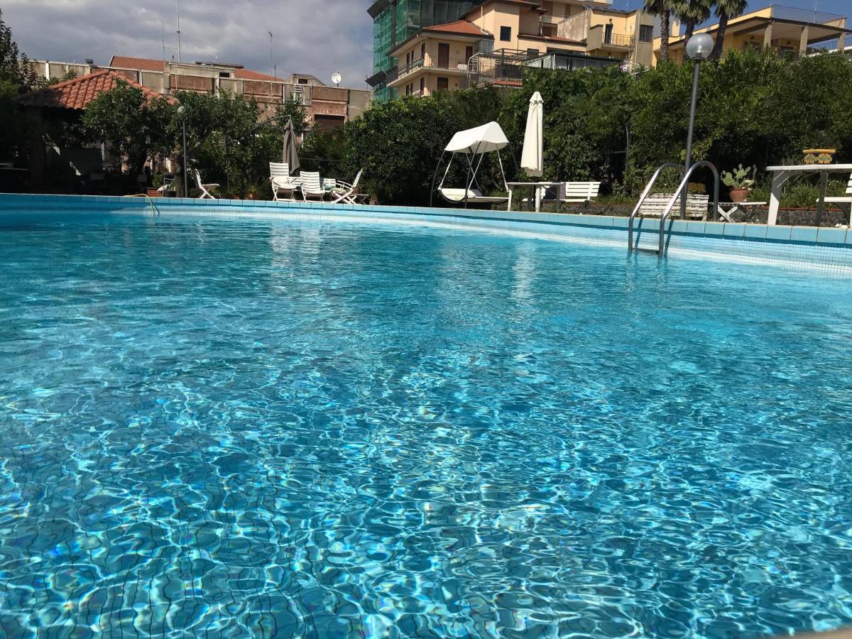 Villa Con Piscina มาสกาลูเชีย ภายนอก รูปภาพ